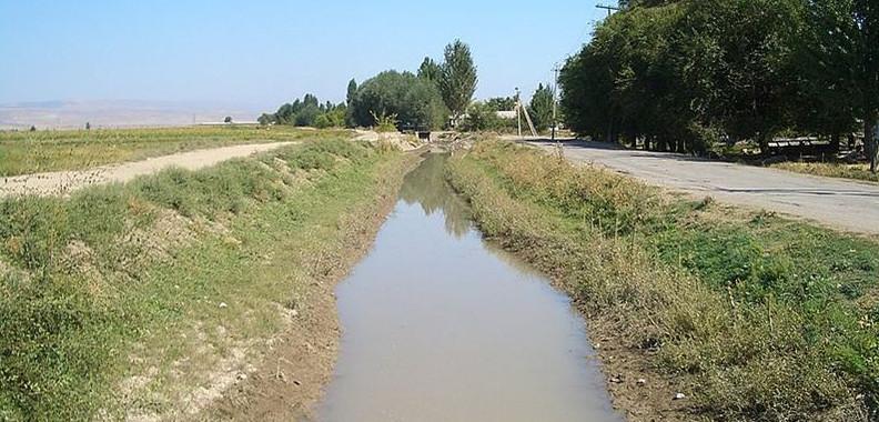 Efficient Irrigation in a Green Economy Framework